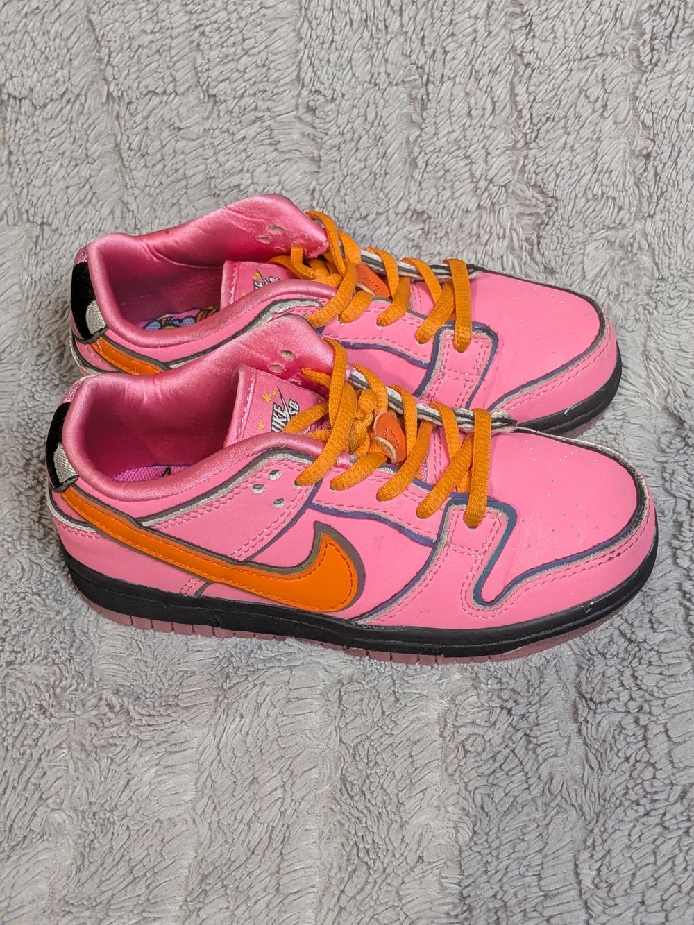 Nike SB Dunk Low Powerpuff Blossom Girl Kids Pink and Orange Low-Top Sneaker 13C